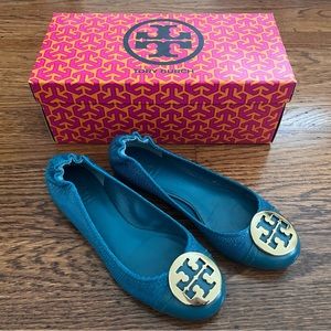 Tory Burch - Serena 2 in Electric Eel/Gold - Size 6